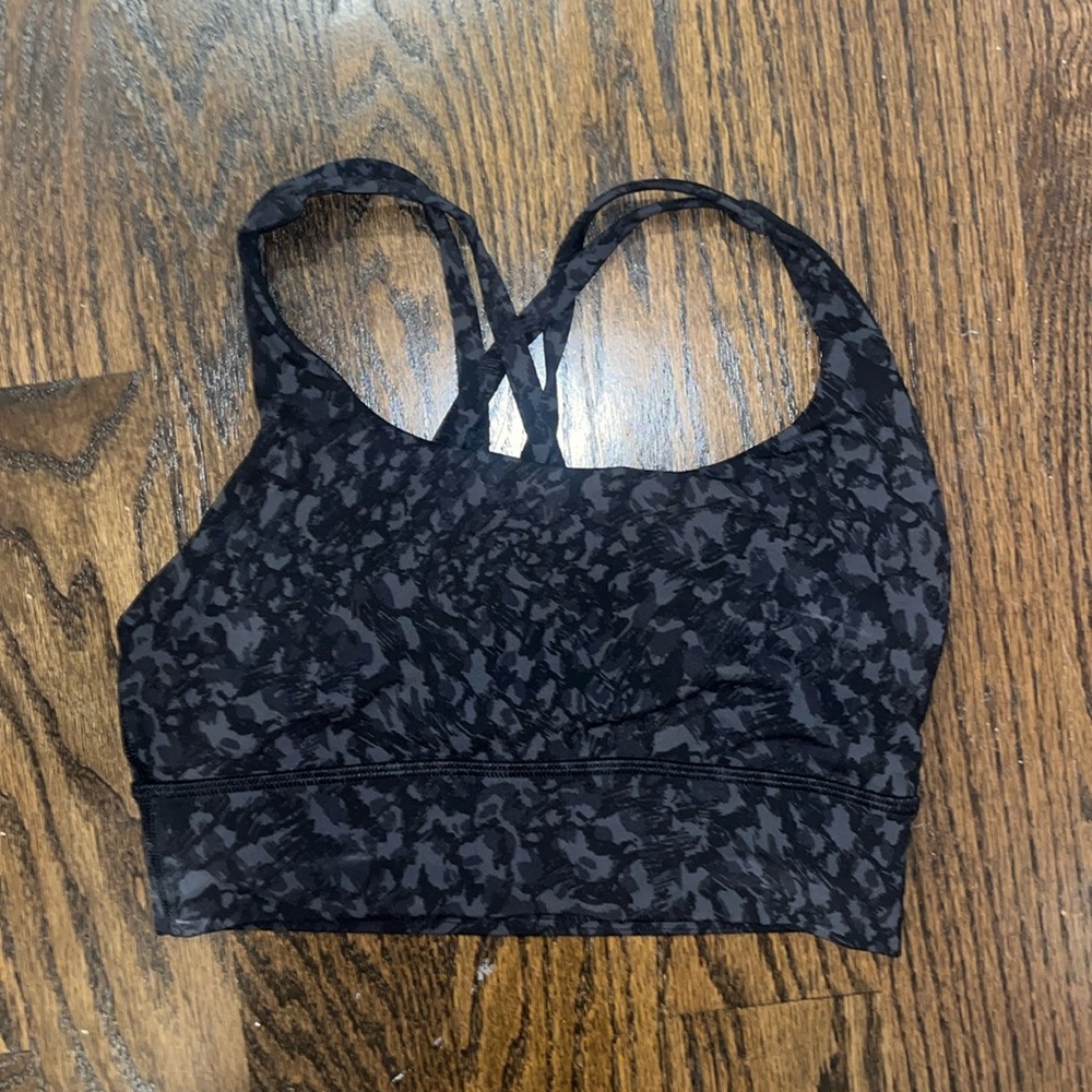 Lululemon sports bra